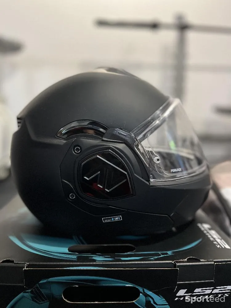 Casque moto modulable LS2 Advent Solid d'occasion Ajouté le : 27/08/2023
